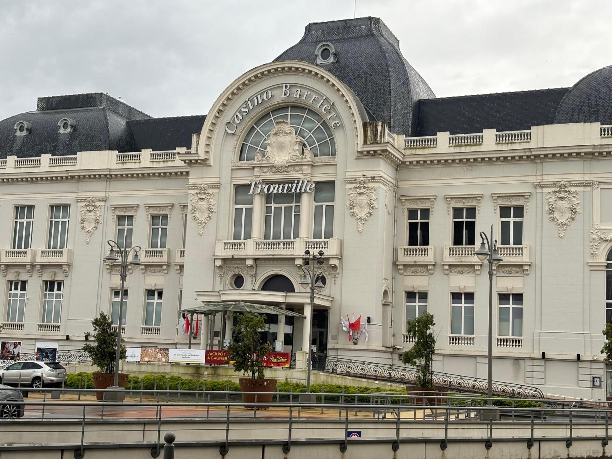 Cosy Appart - Plage A 2Min - Casino A 1Min Trouville-sur-Mer Zewnętrze zdjęcie